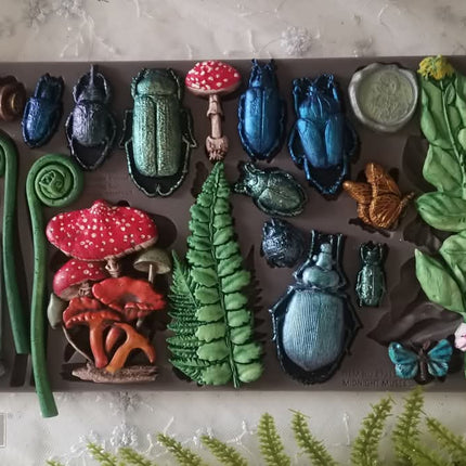 Collection image for: Moulds