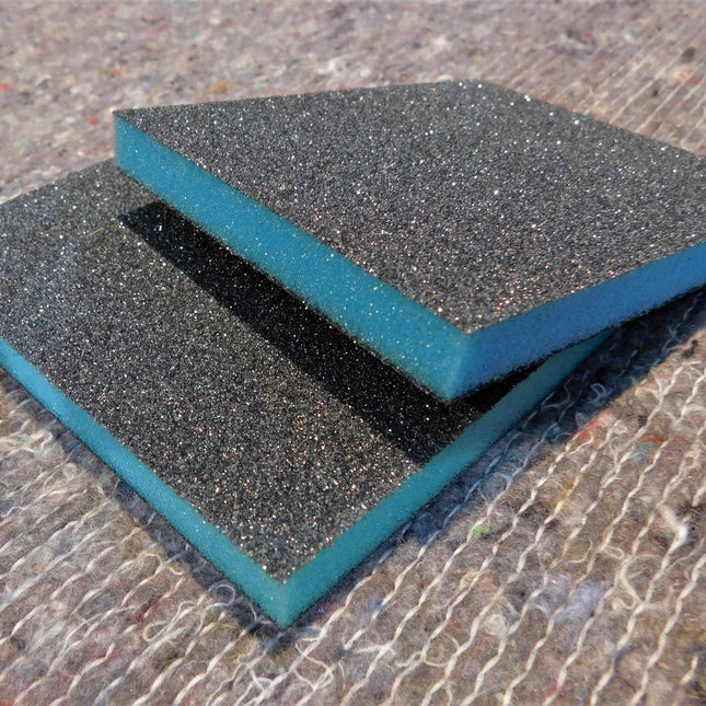 2 Schleifschwämme mit mittelgrober Körnung