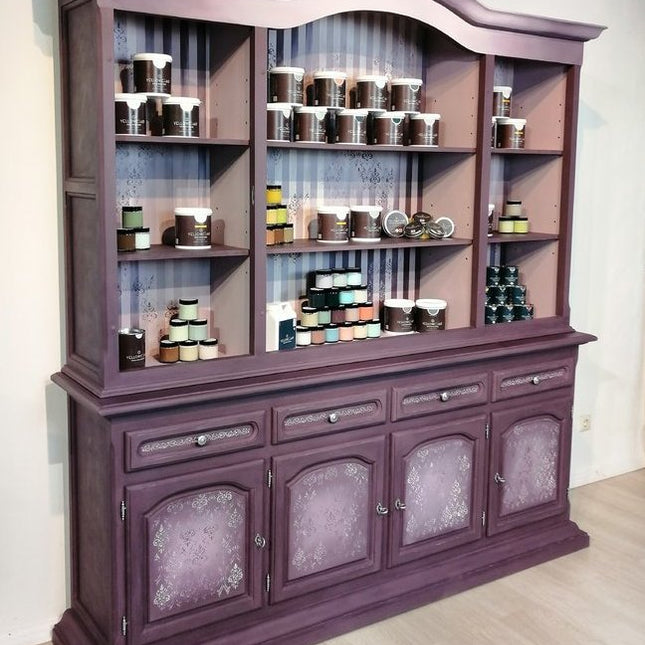 Schrank gestrichen in Aubergine Nr. 255