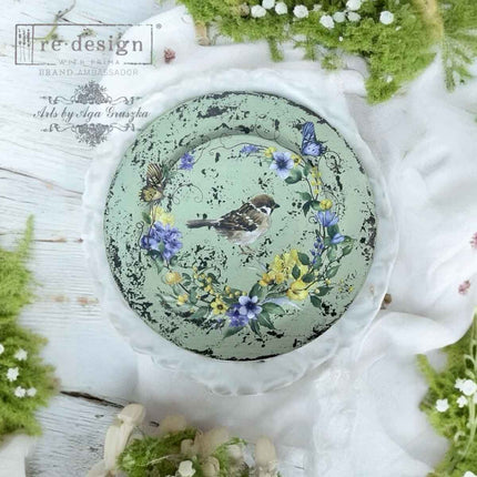 Sunlit Aviary Möbeltransfer mit Vögelchen auf Teller